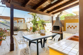 Brezza Marina - Lovely Flat with Veranda & Parking